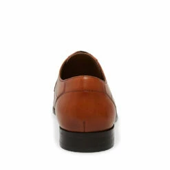 Outlet 🔥 SteveMadden PERRIS COGNAC LEATHER ✔️ -Steve Madden Shoes For Men Sales STEVEMADDEN DRESS PERRIS COGNAC LEATHER BACK